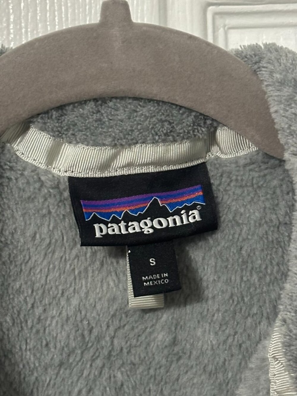 Patagonia Retool Pullover Fleece, Grey with Cream accents, Size Small - Picture 4 of 7